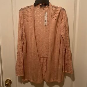 NWT August Silk Beautifully knit, lightweight sweater. Color: Mauve. Size medium